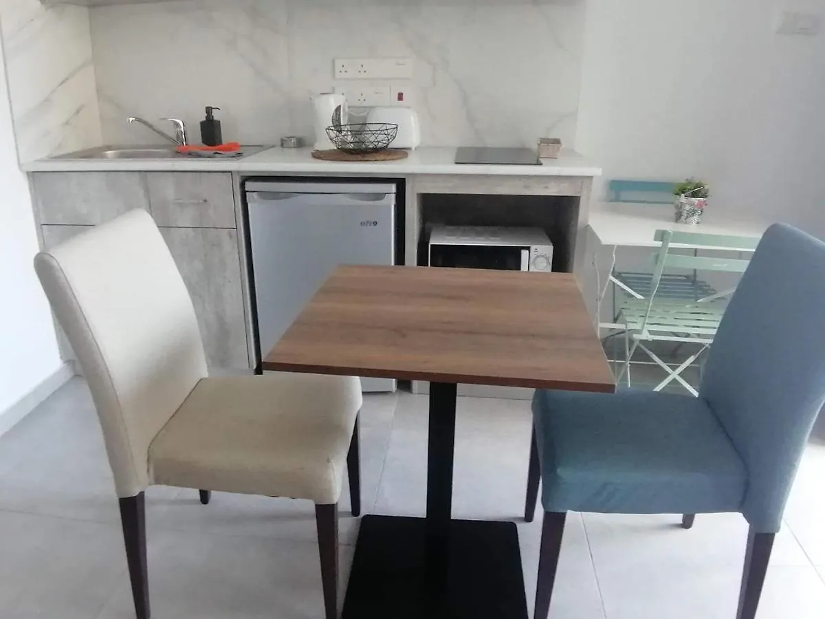 Ellenapa Apts & Studios Ayia Napa