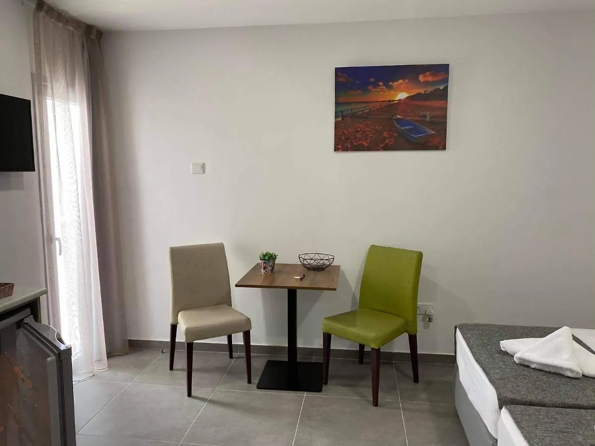 Ellenapa Apts & Studios Ayia Napa 0*,
